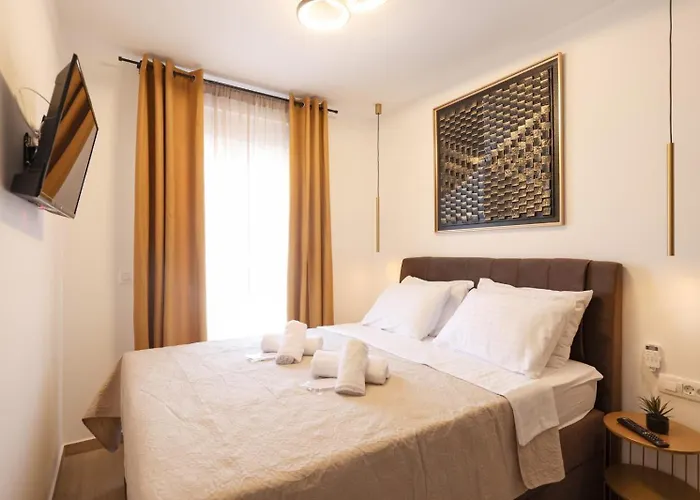 Belvedere - Garden And Jacuzzi Apartamento