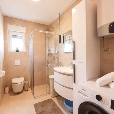 Apartment Belvedere - Garden And Jacuzzi Zadar