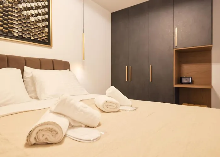 公寓 Belvedere - Garden And Jacuzzi 扎达尔