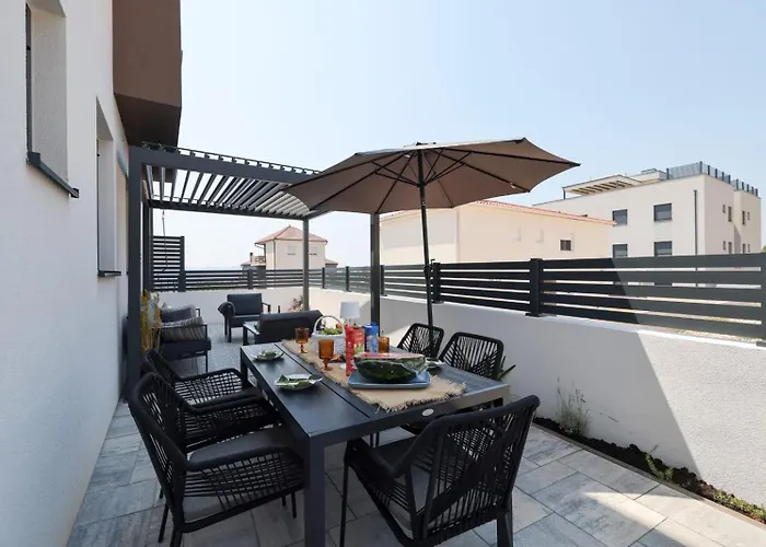 公寓 Belvedere - Garden And Jacuzzi