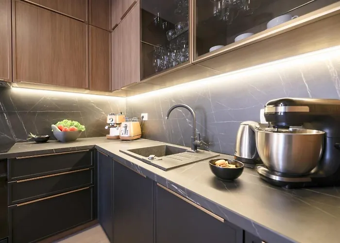 Belvedere - Garden And Jacuzzi 扎达尔