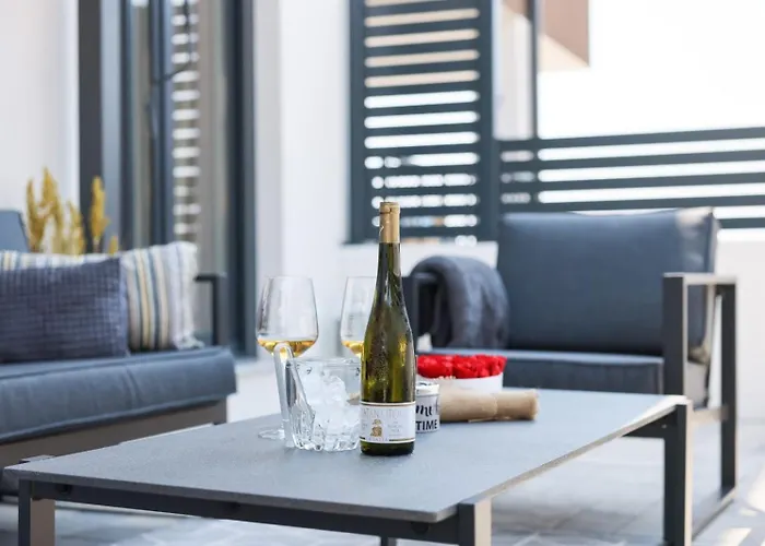 Belvedere - Garden And Jacuzzi *